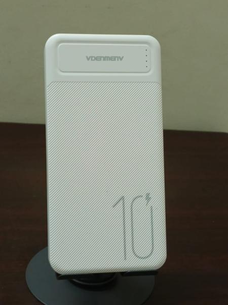 VDENMENV DPO9 Dual USB And Type C 10000mAh Power bank with 5V 2.1A Output