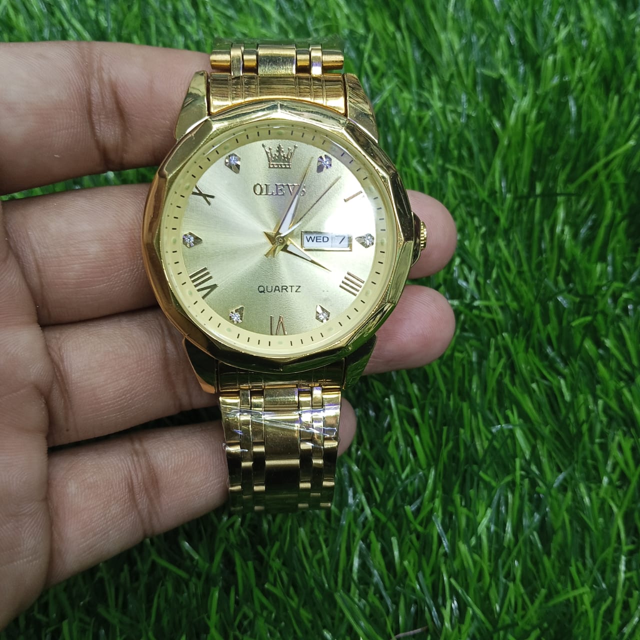 OLEVS 9931G New Exclusive Design Quartz Watch for Men( Full Golden)